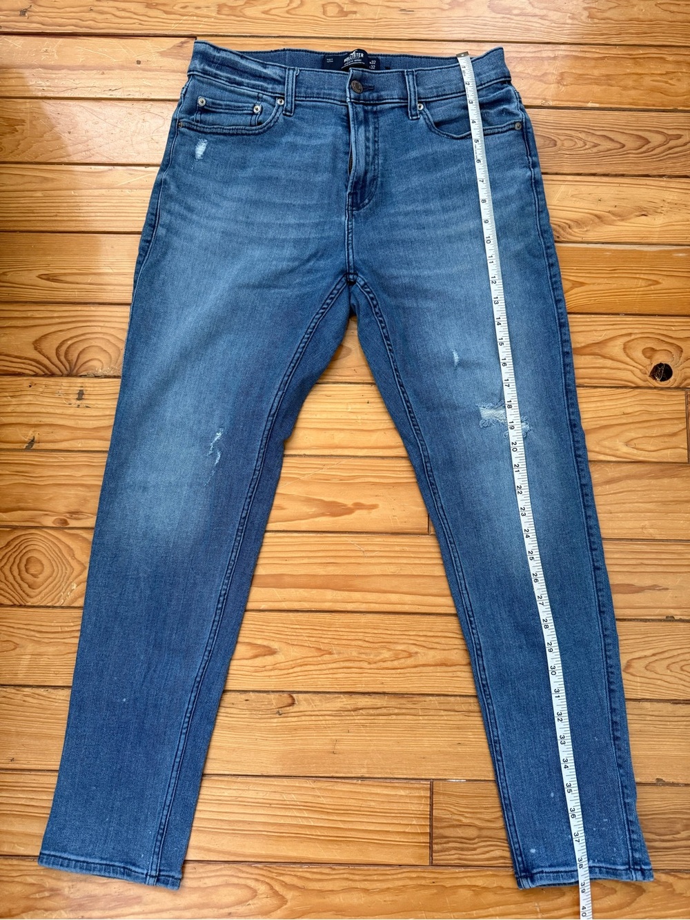 Hollister Men's Blue Washed Slim Jeans